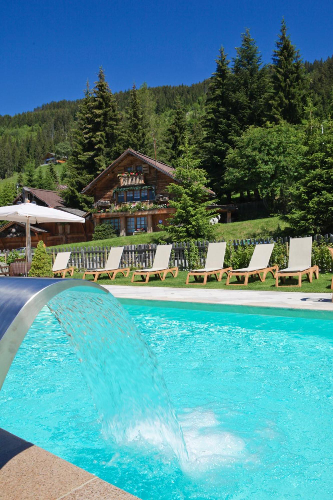 Les Chalets-Hotel De La Croix-Fry Manigod Exterior photo